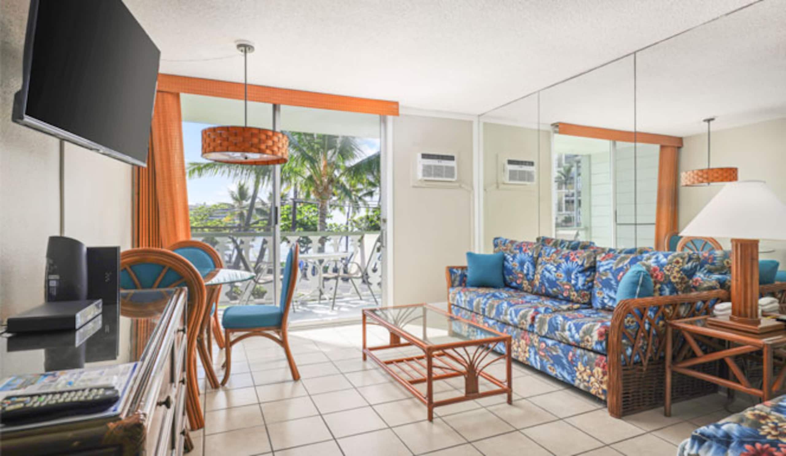 Hotel in Kailua-Kona · ★4.58 · Studio · 2 beds · 1 private bath - Image 10