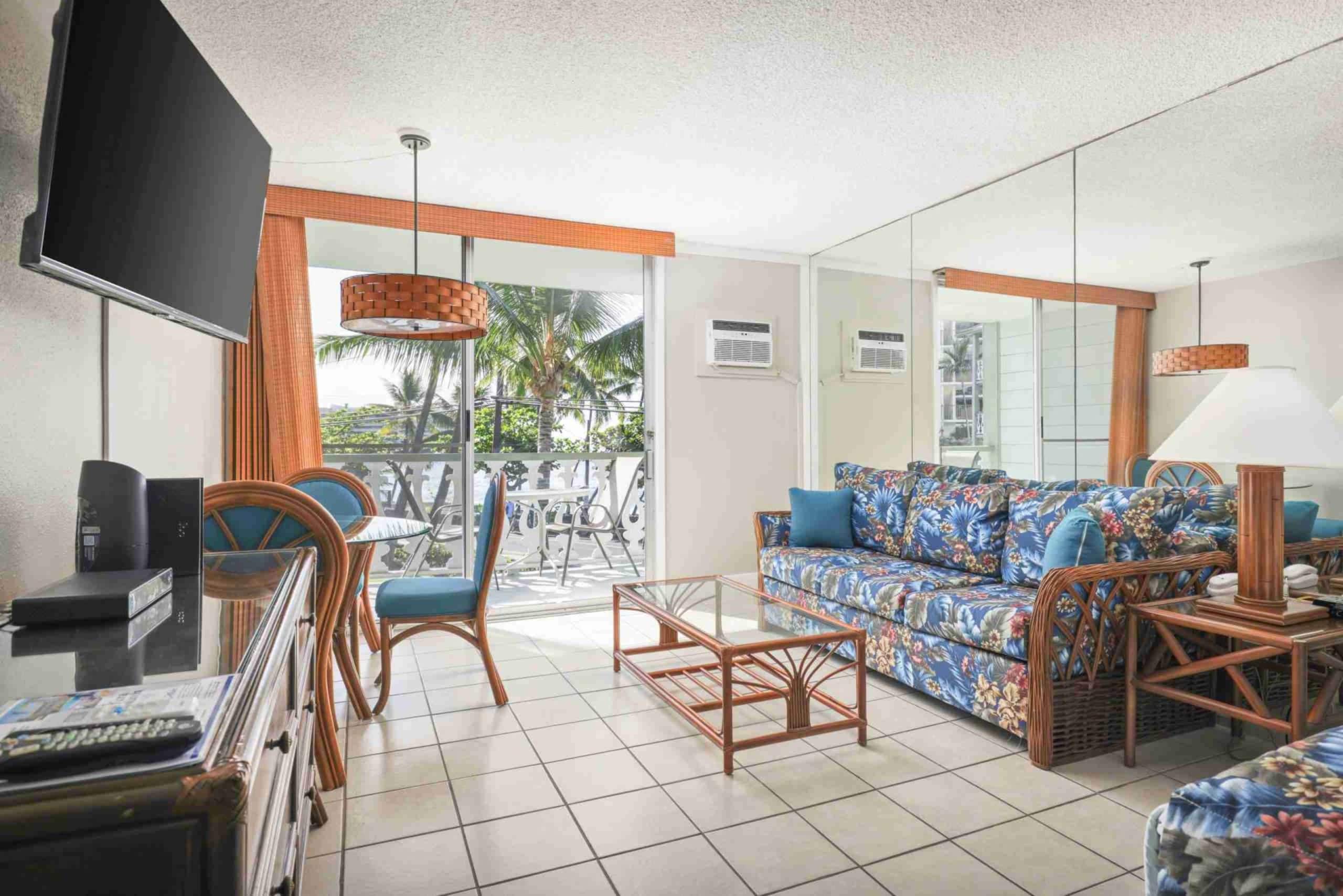 Hotel in Kailua-Kona · ★4.58 · Studio · 2 beds · 1 private bath - Image 12