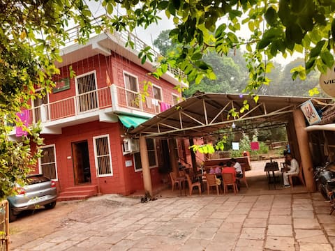 Parijat Homestay : Full Villa