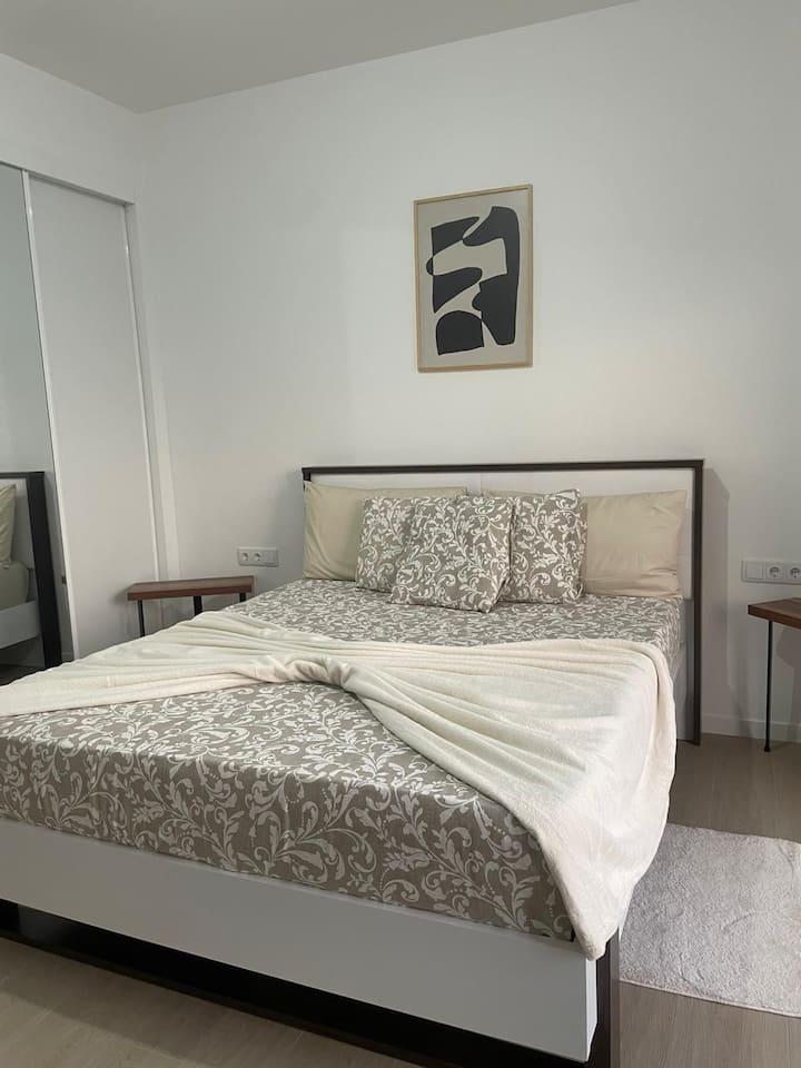 غرفة النوم 2