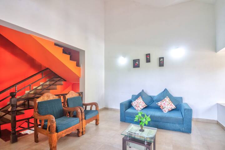 Living room image 4