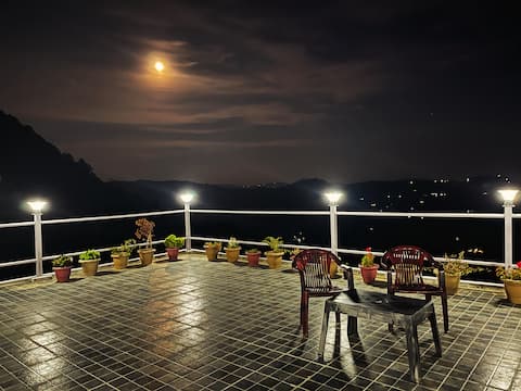 Sunrise Heaven 5BHK with Garden and Terrace