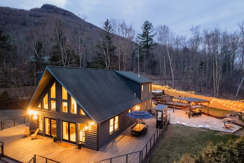 Luxury Cabin, only 0.5 miles to Hunter Mountain