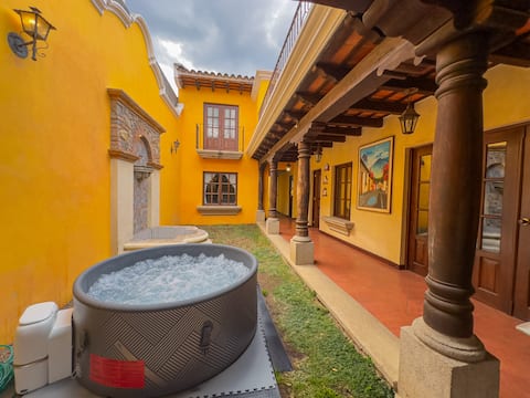 Elegant Rooftop House Antigua Guatemala