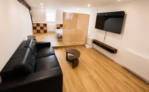 Airbnb performant: Ily Cozy • Spacious & Modern • City Center à Centre Ville