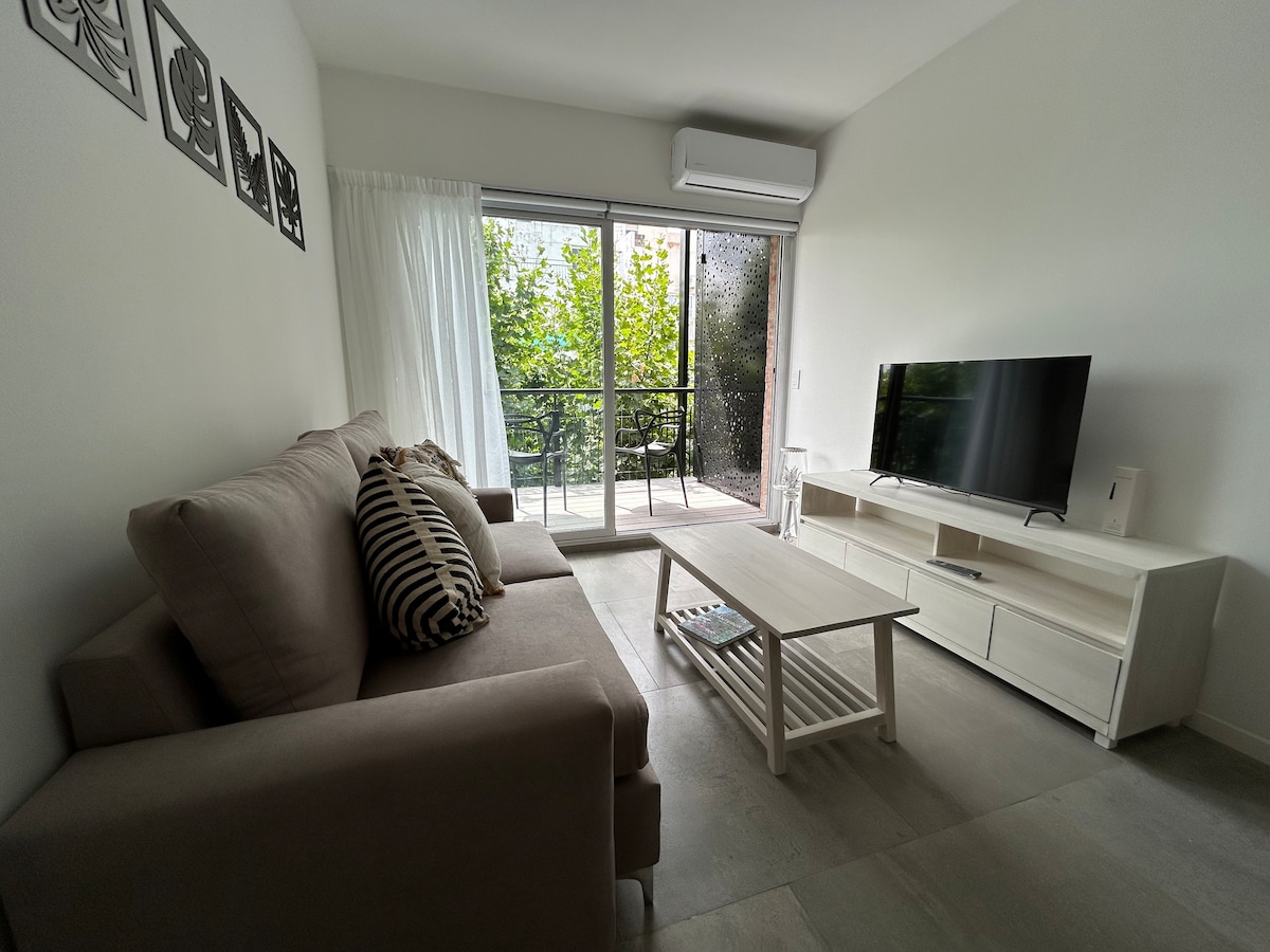 Departamento de 2 ambientes en Colegiales con balcón