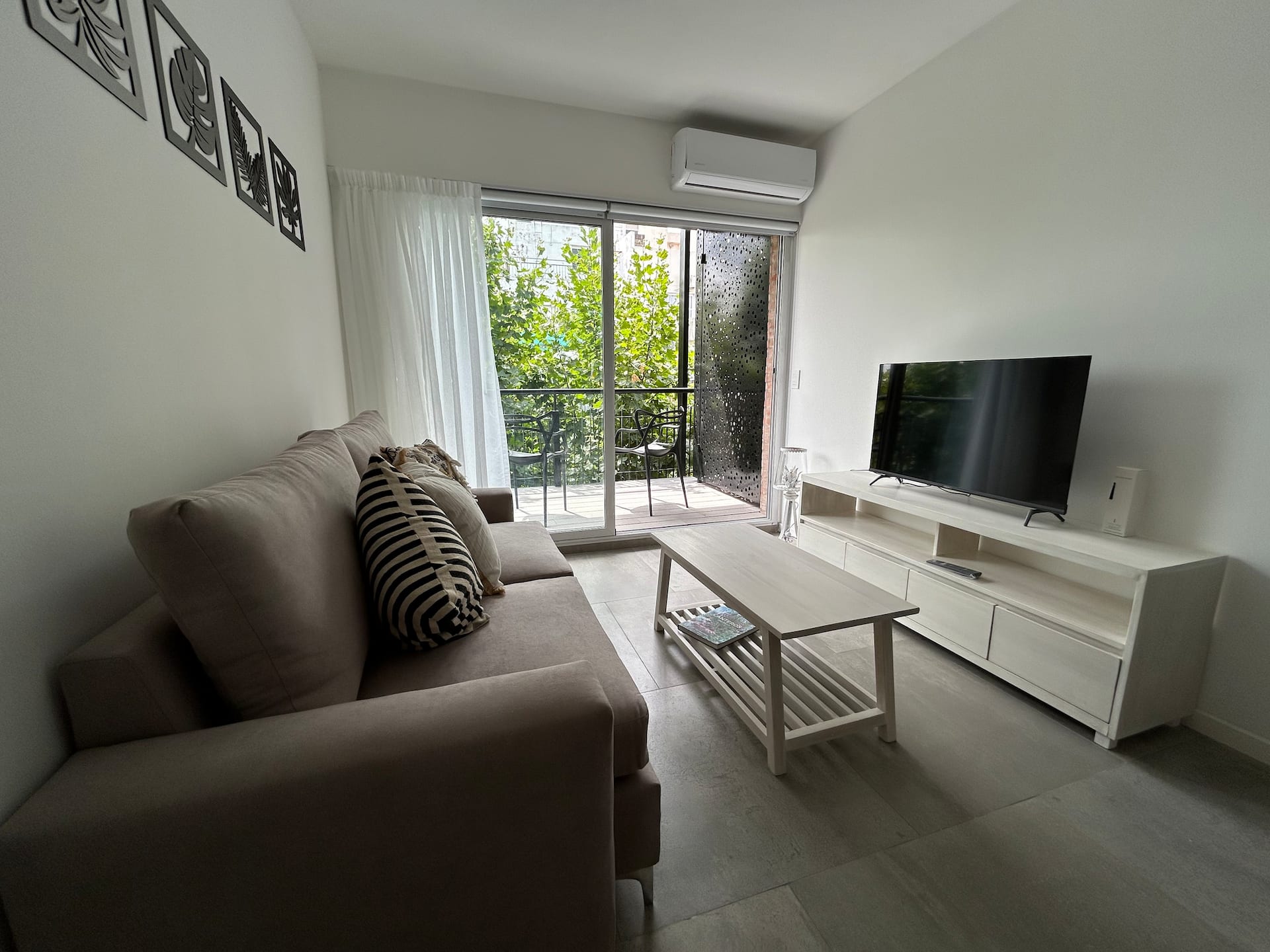 Luminous apt with balcony