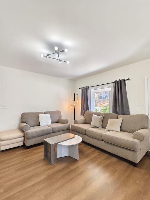 Successful Airbnb property: Everything within 1 mile in Durham