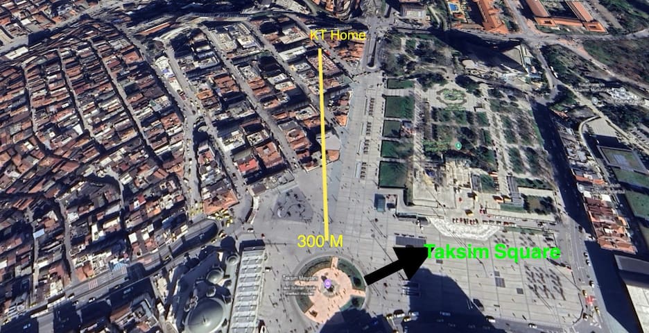 Taksim Square Luxury 4BR Next to Hotels Full A/C gallery image 4