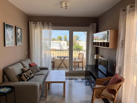 Top Airbnb: Beautiful apartment in Urbanización de Roquetas en Roquetas De Mar
