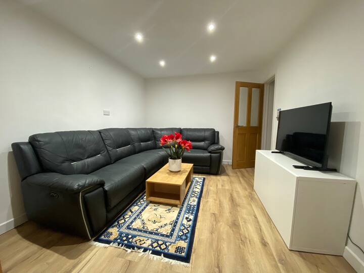 D1 Double Bed|parking|wi-fi|easy Access Bus/shops - Reading