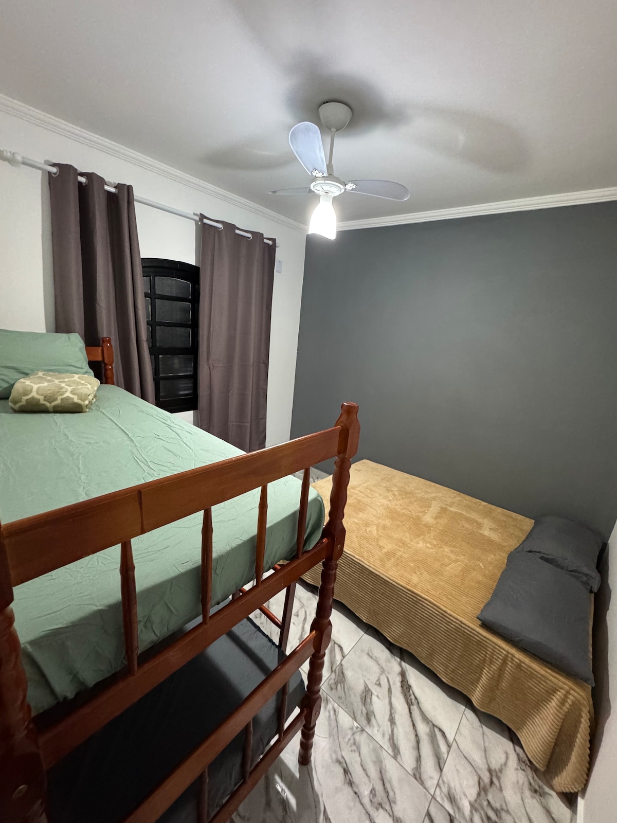 غرفة النوم 2