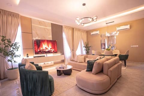 TP1- Cozy 2BR Apt in Lekki Phase 1