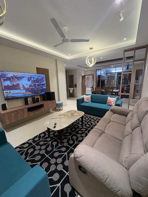 Spacious 3BHK Luxury Apartment - Breathtaking View