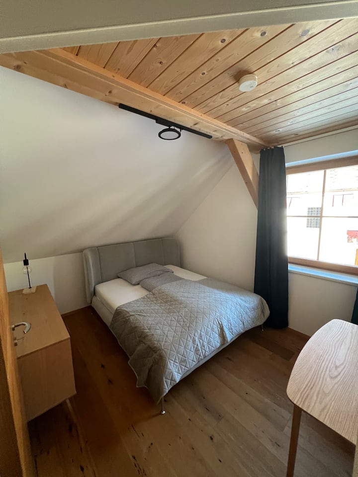 Dhomë gjumi 2