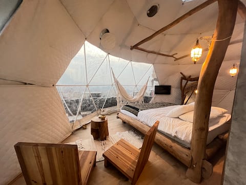 Esfera Celeste. Unique Luxury Dome w/pyramids view