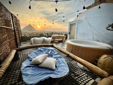 Esfera Celeste. Unique Luxury Dome w/pyramids view