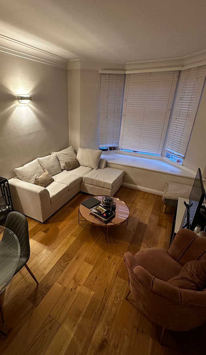 Chic Flat On Marylebone High St | Oxford St Walk - Marylebone
