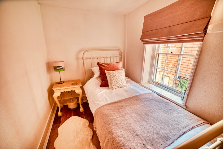 Snuggest room