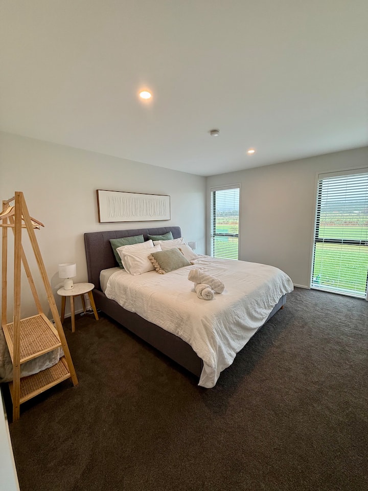 Super veľká manželská posteľ