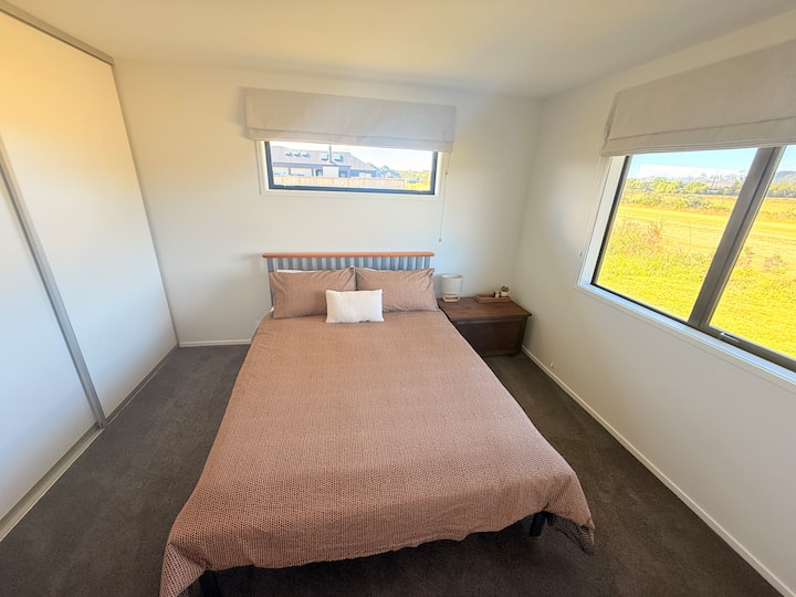 Menšia manželská posteľ