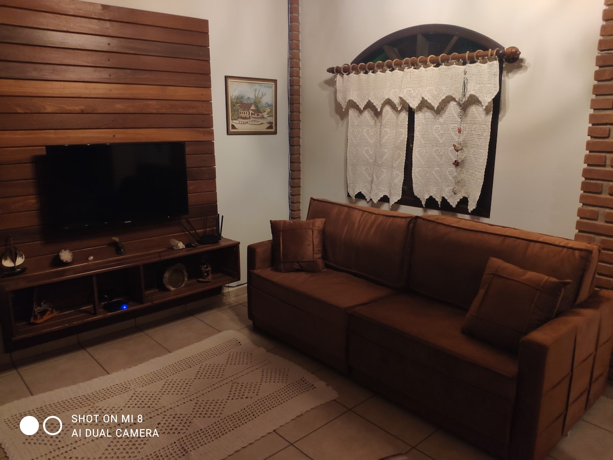 מיטת קיר (2 אנשים)