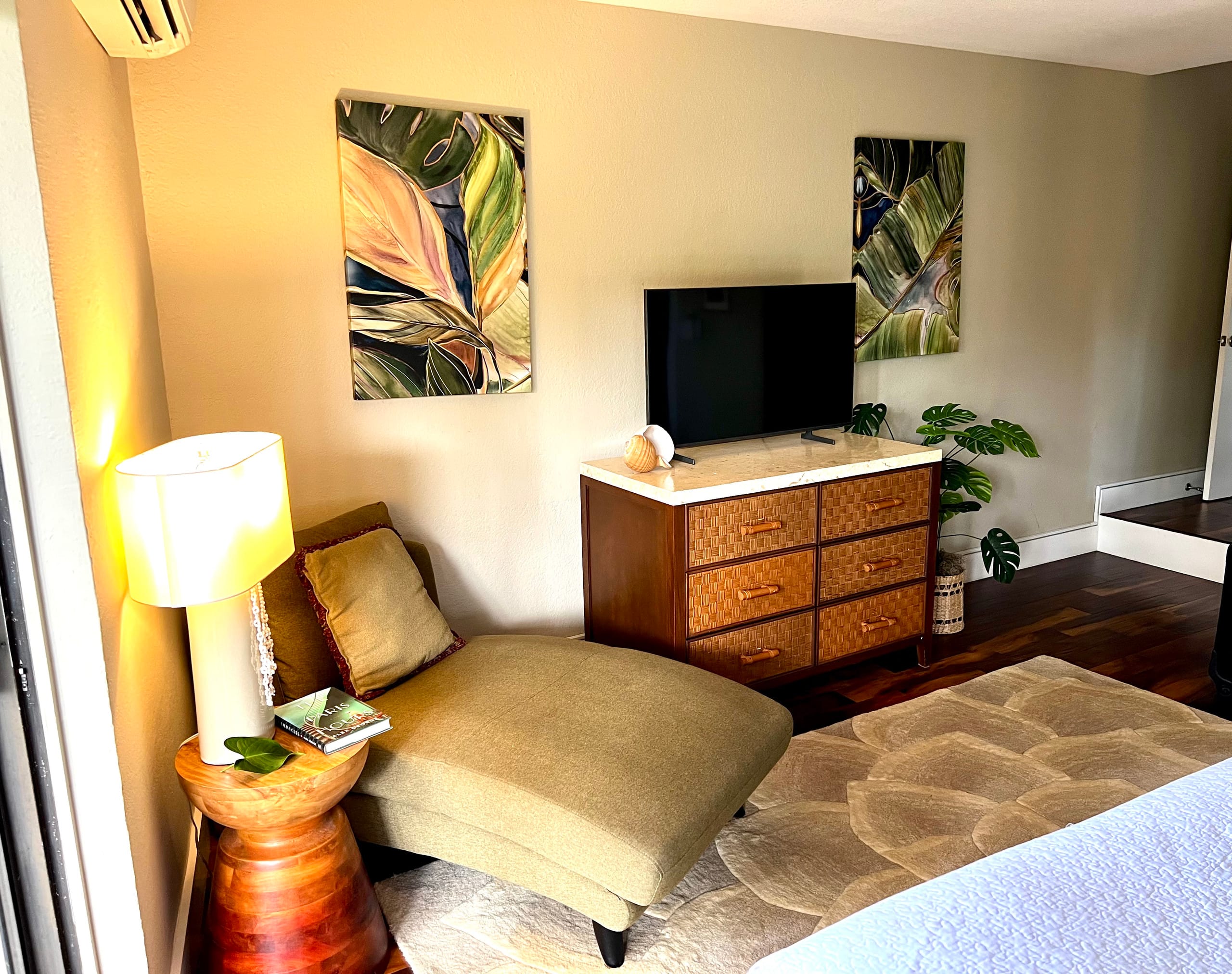 5* Reviews! Spacious Tropical Retreat + Pool + AC - Photo 25