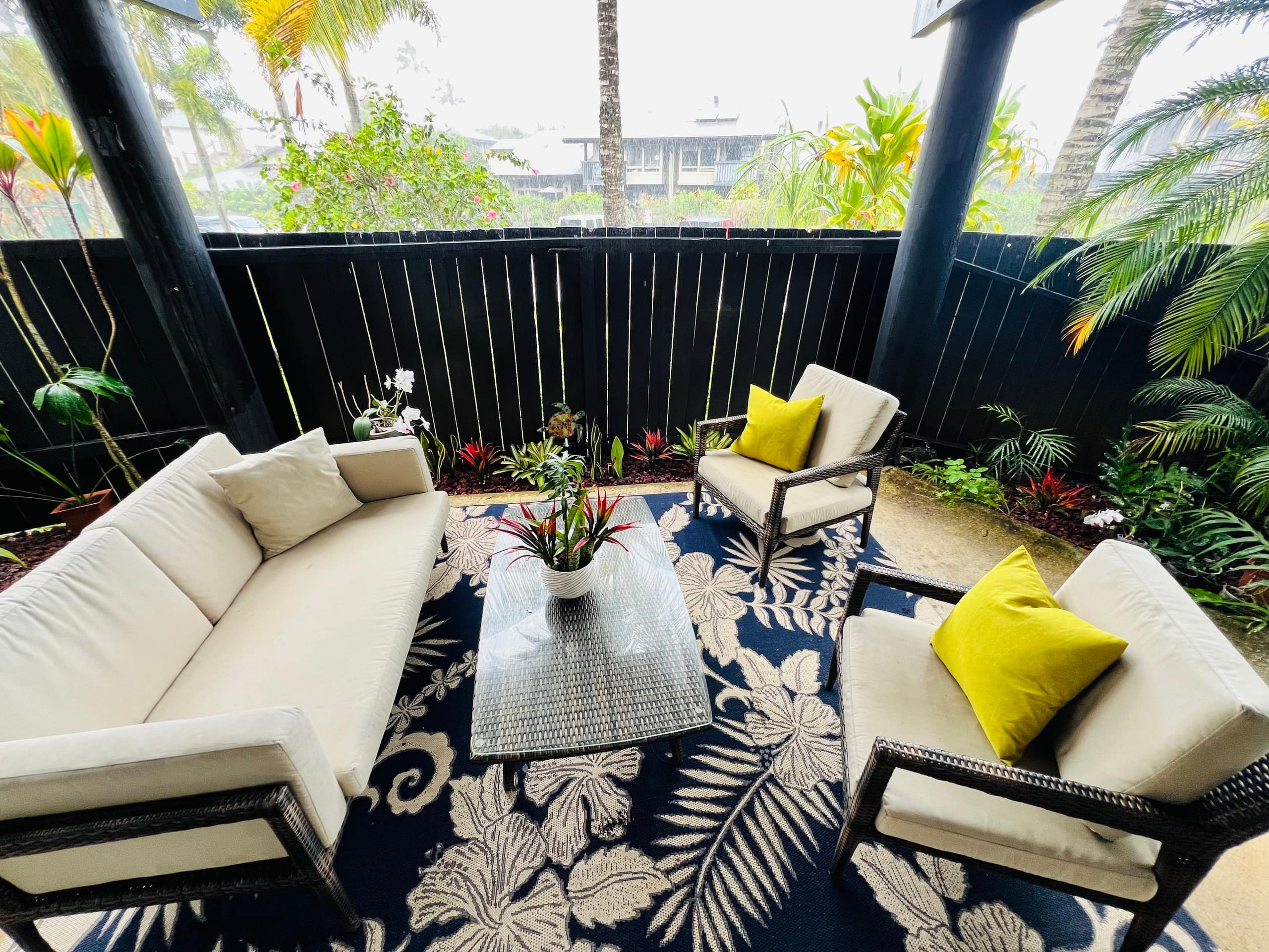 5* Reviews! Spacious Tropical Retreat + Pool + AC - Photo 46