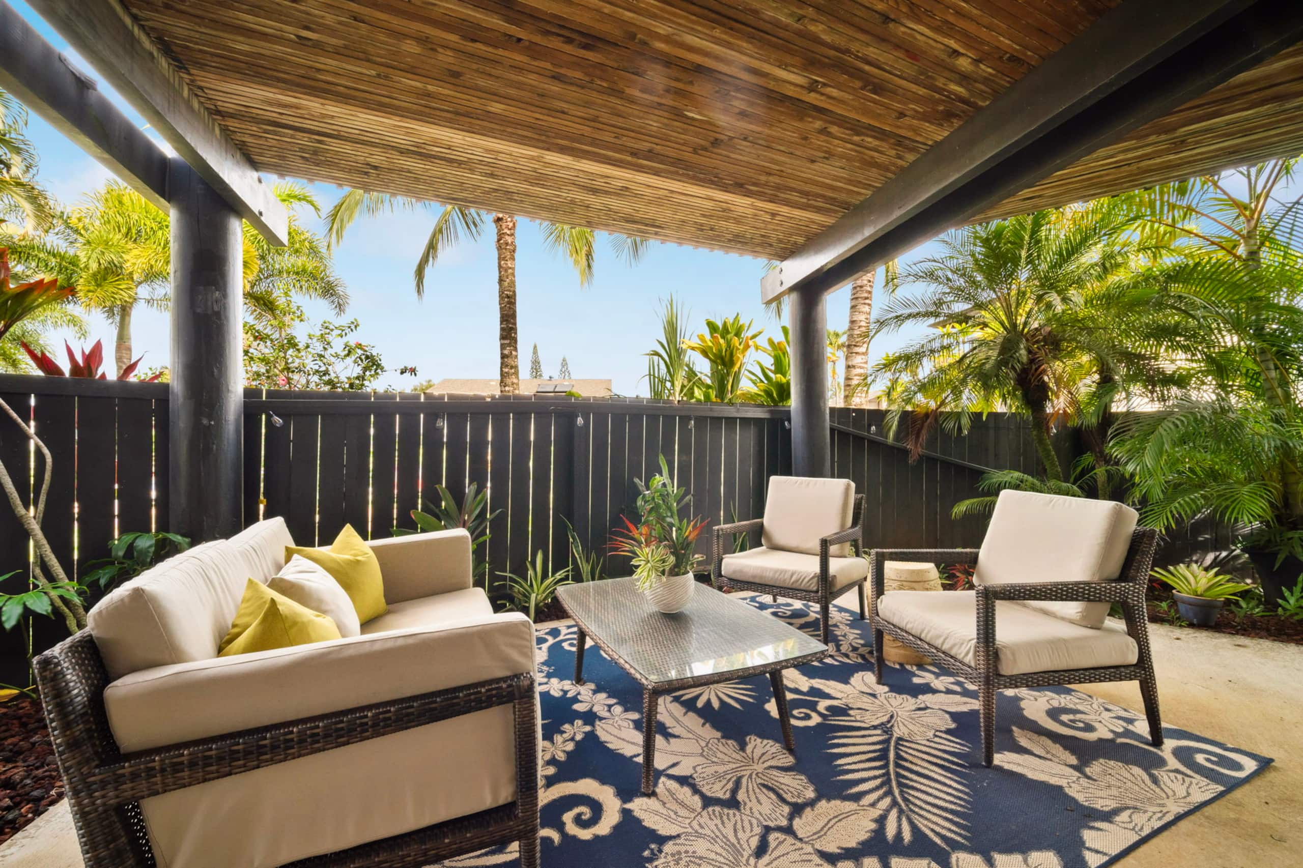 5* Reviews! Spacious Tropical Retreat + Pool + AC - Photo 49