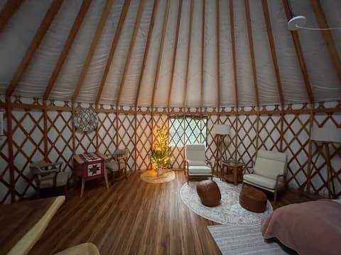 Popular Airbnb listing: Eagle’s Nest Yurt in Alaska