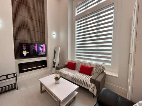 Popular Airbnb listing: Big beautiful studio with Private Entrance in City Centre