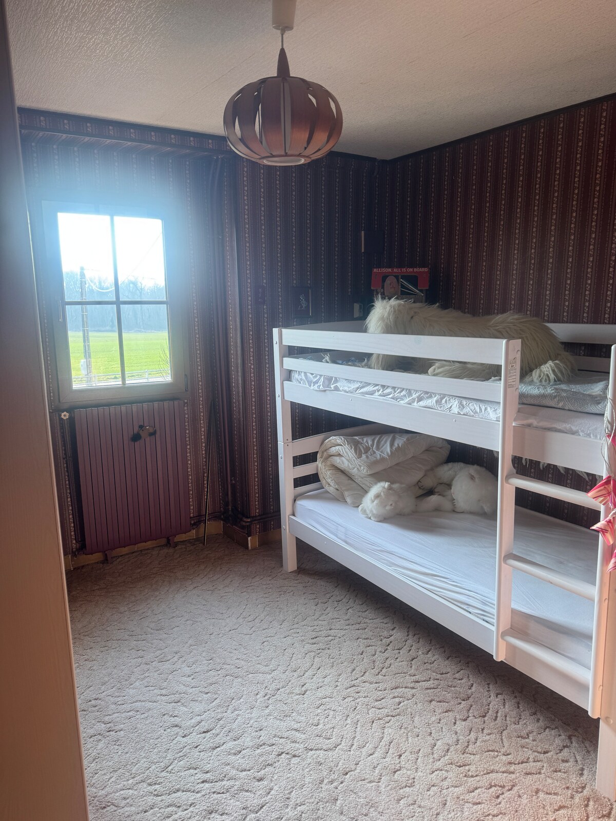 საძინებელი 4