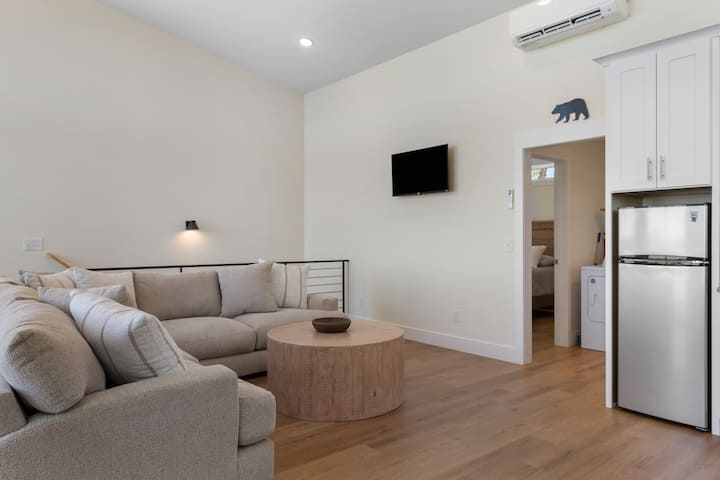 Otterbox Skyloft- Host Pays Airbnb Fee- Hot Tub - Smithville, TN