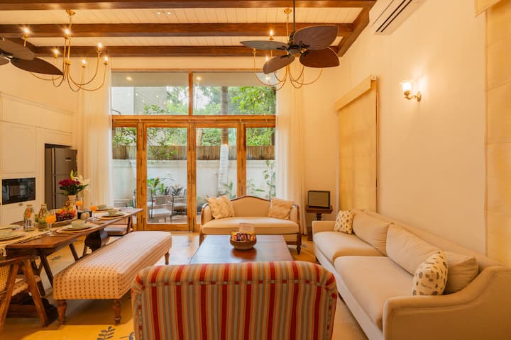 Living room image 2