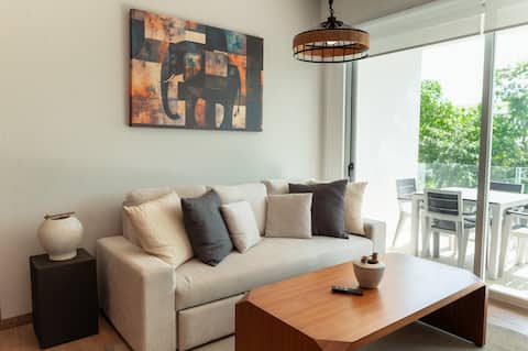 Top performing Airbnb: Elephant Dune - New 2BR Apt, beach and golf access in Playacar Fase Ii