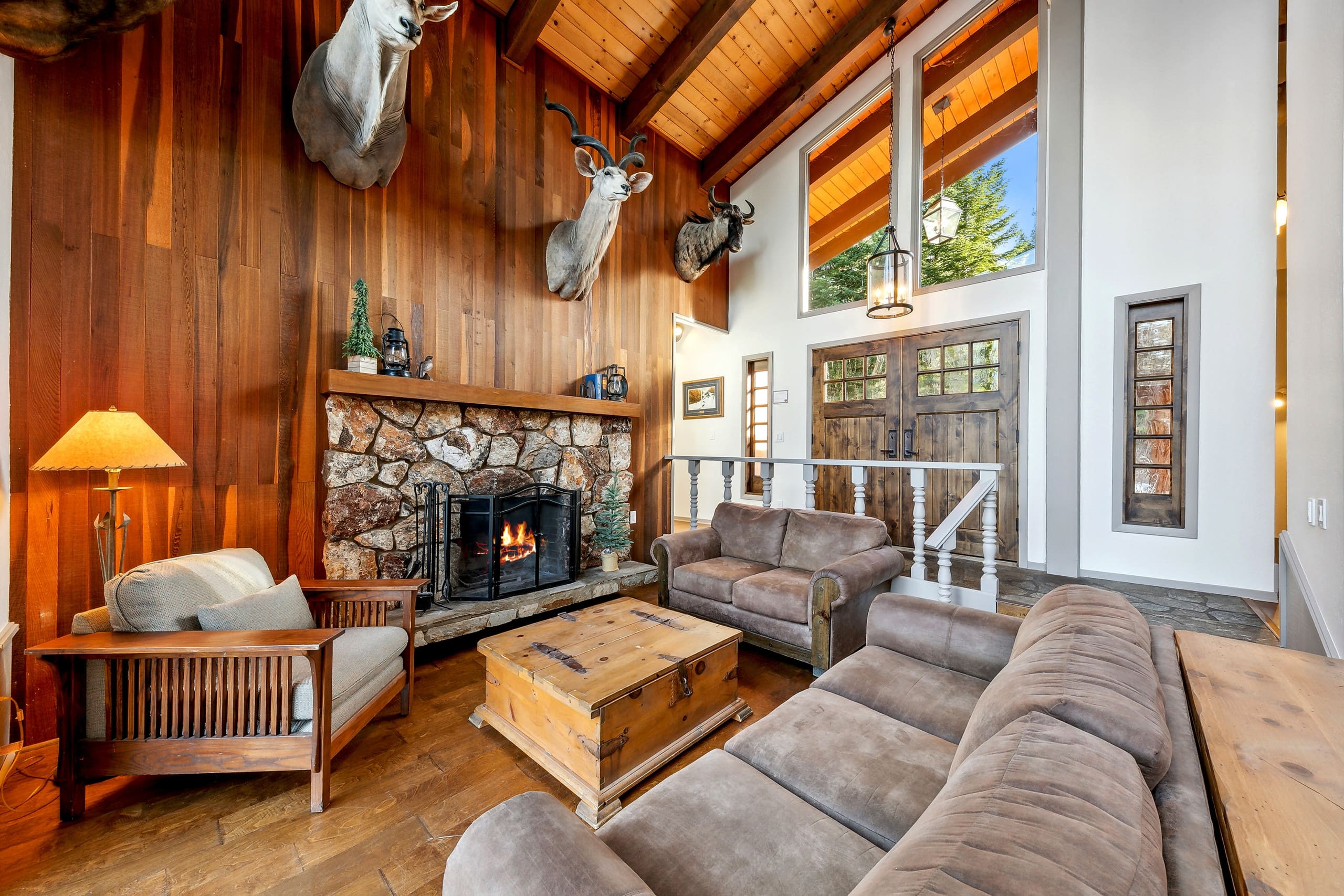 Hunting Lodge with Hot Tub, Sauna & Trail Access - Photo 9
