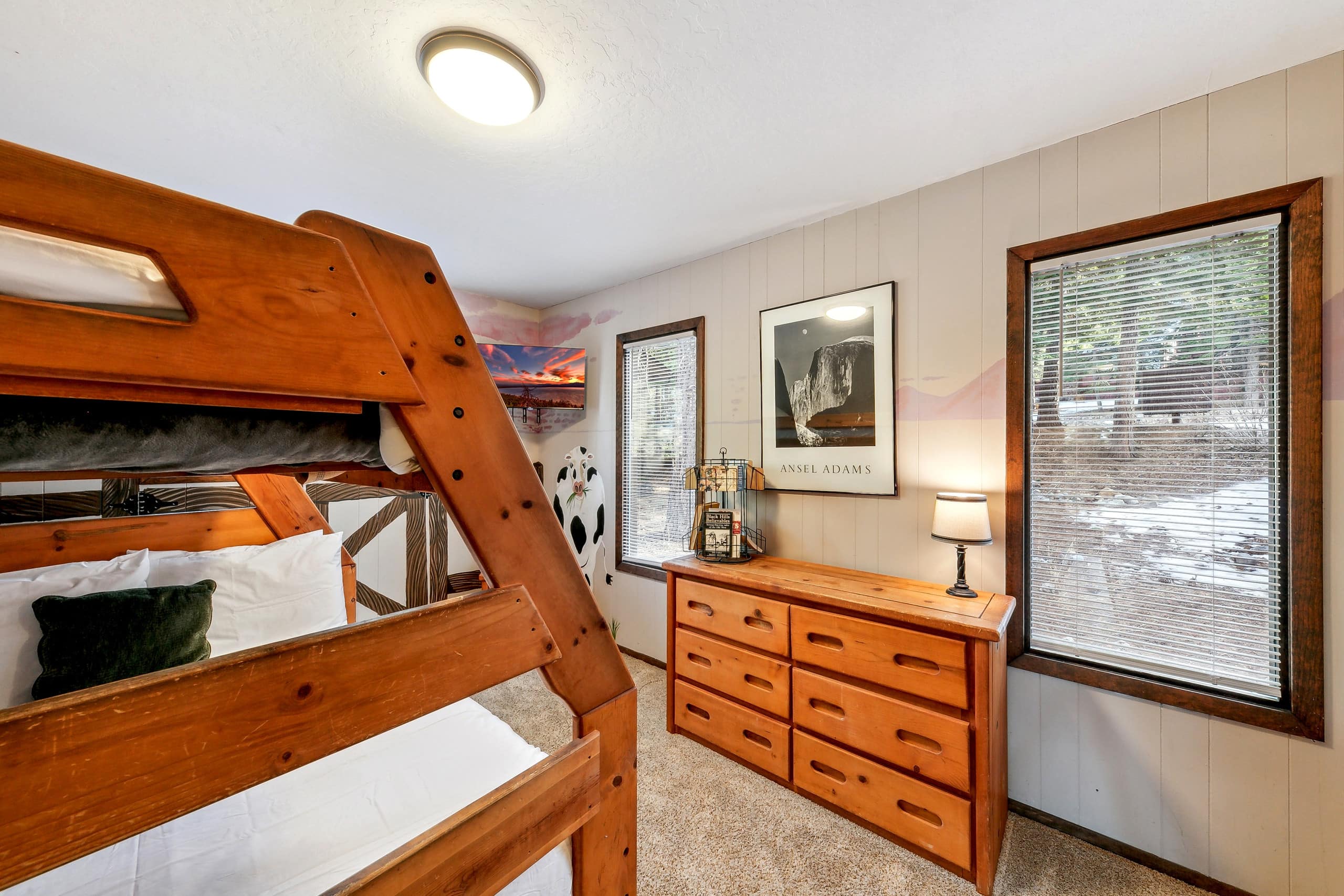 Hunting Lodge with Hot Tub, Sauna & Trail Access - Photo 30