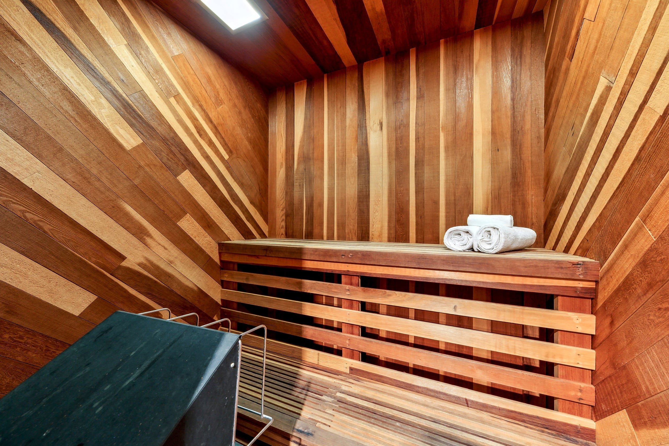 Hunting Lodge with Hot Tub, Sauna & Trail Access - Photo 33