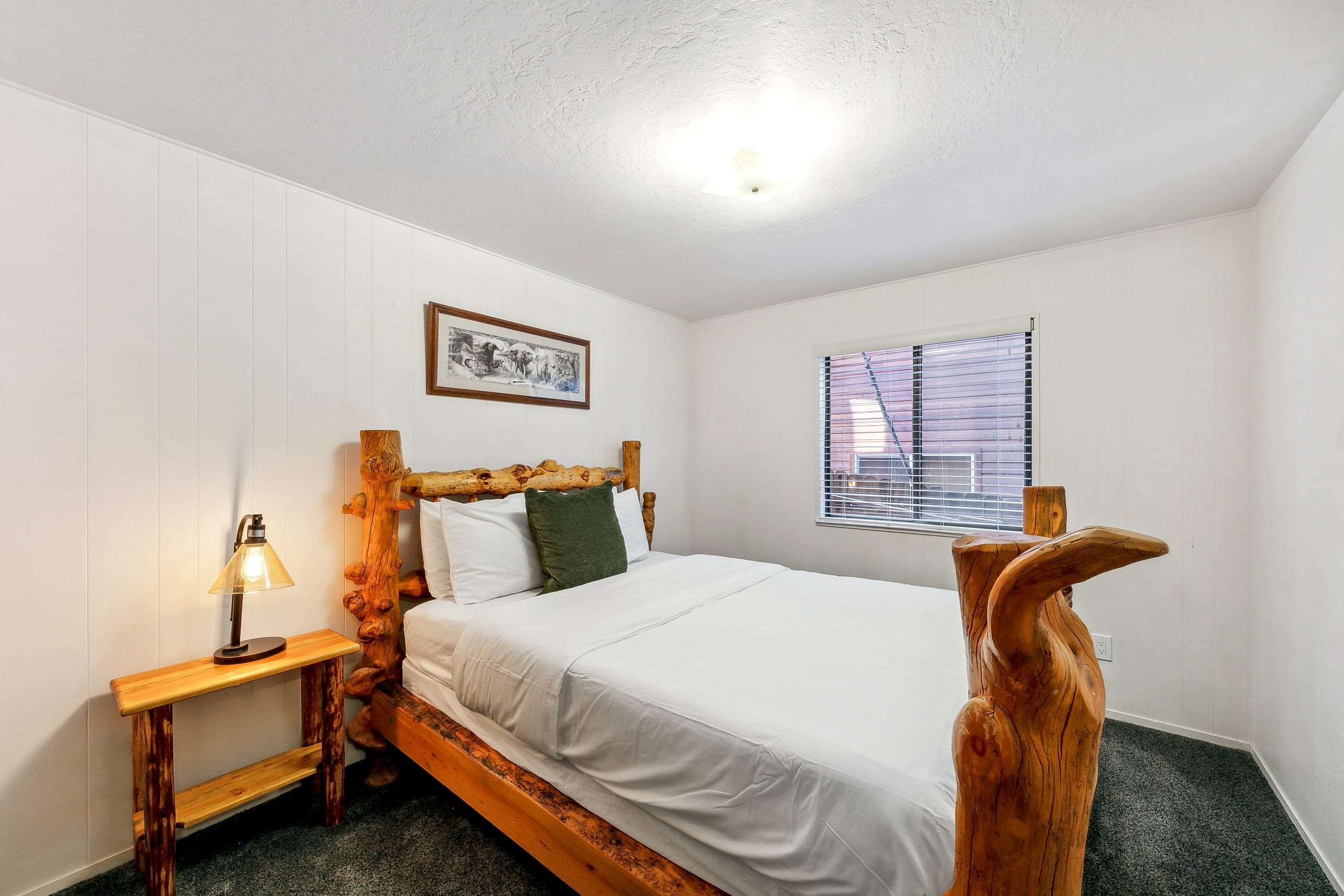 Hunting Lodge with Hot Tub, Sauna & Trail Access - Photo 28