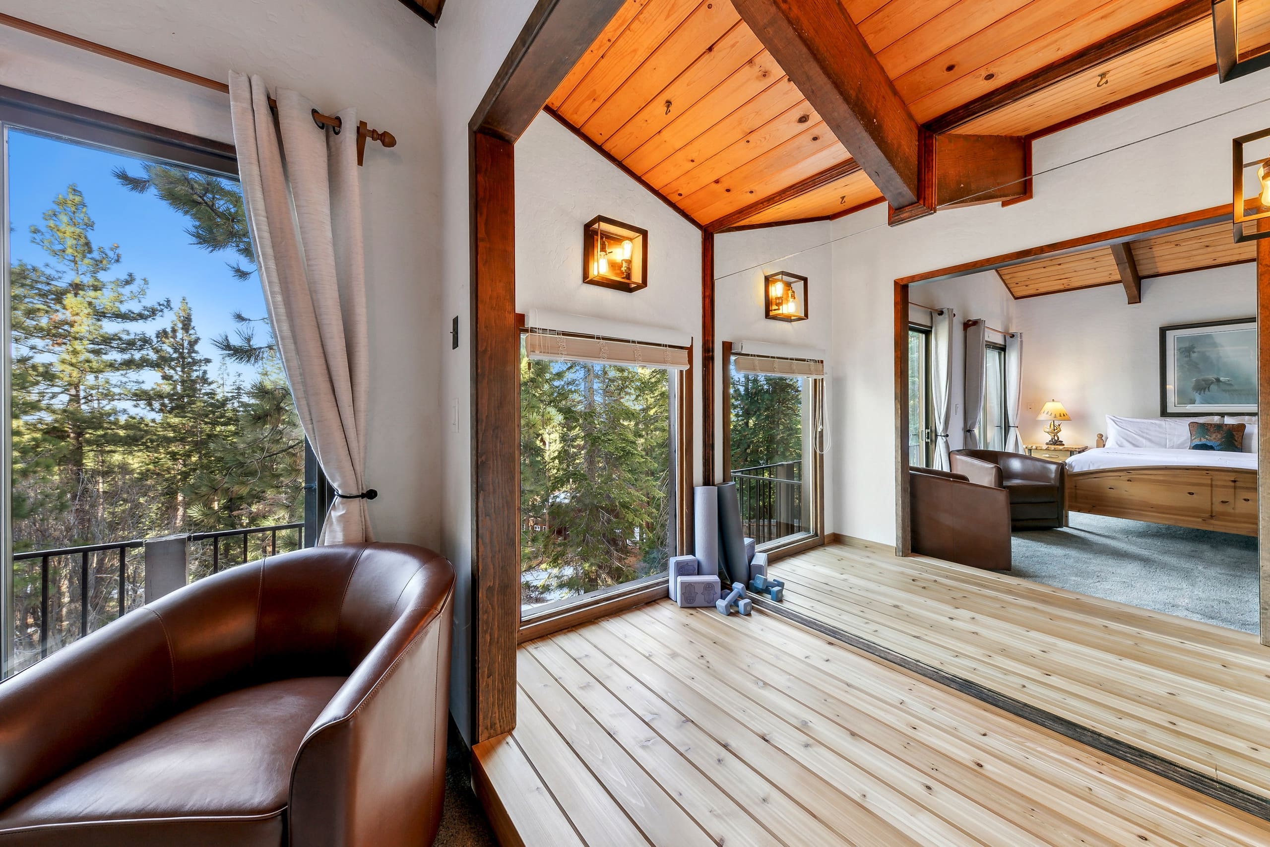 Hunting Lodge with Hot Tub, Sauna & Trail Access - Photo 22