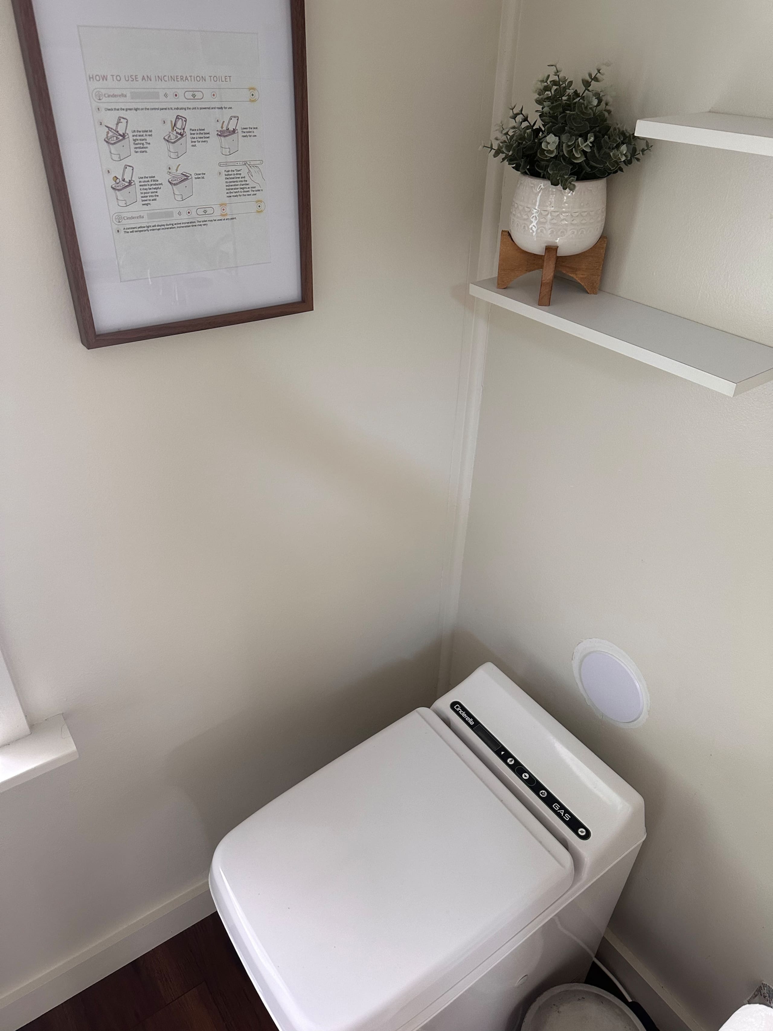 Eco Tiny Home + Outdoor Oasis. 5 min to Hilo. - Photo 7
