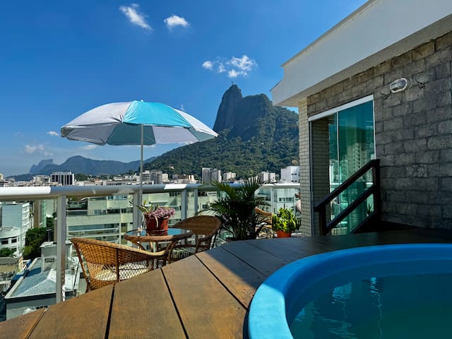 Cobertura com linda vista para o Cristo