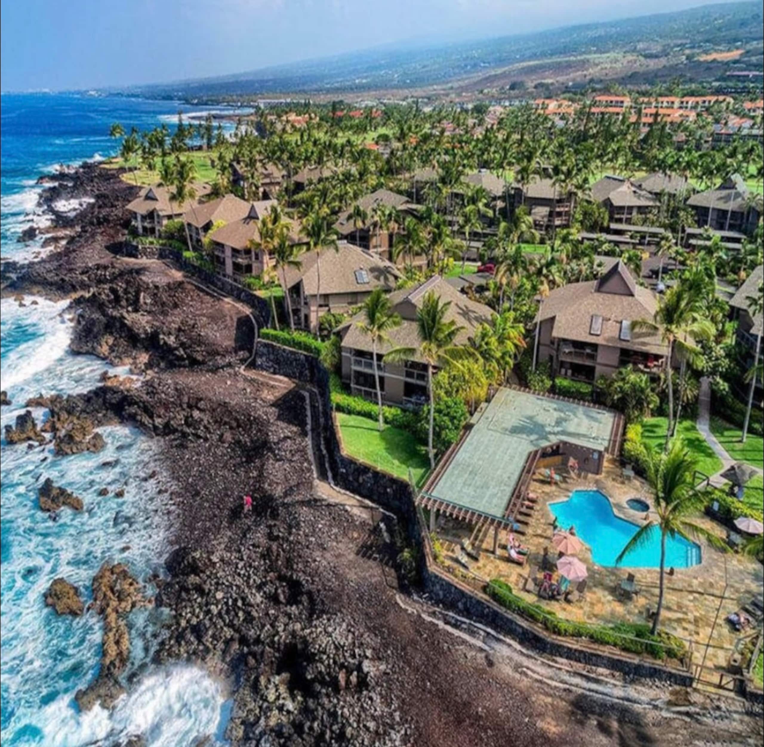 Home in Kailua-Kona · ★5.0 · 3 bedrooms · 7 beds · 2 private baths - Image 50