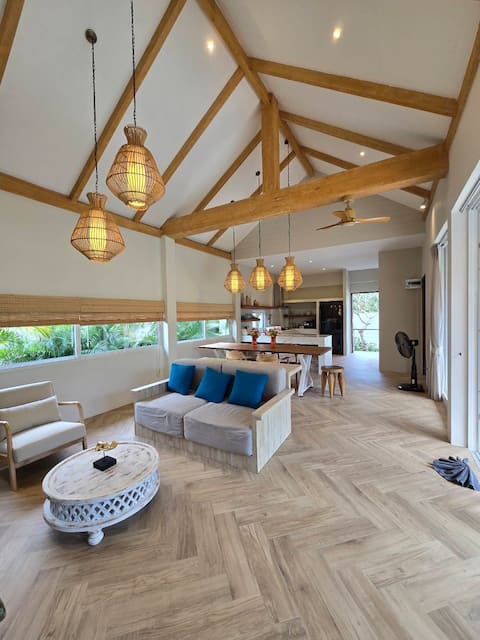 Thiti Private Pool Villa