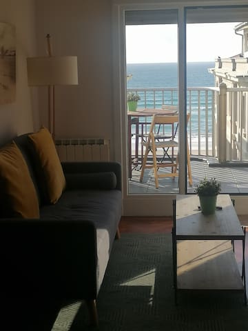 Great attic+terrace+parking. Beach views. ESS00578