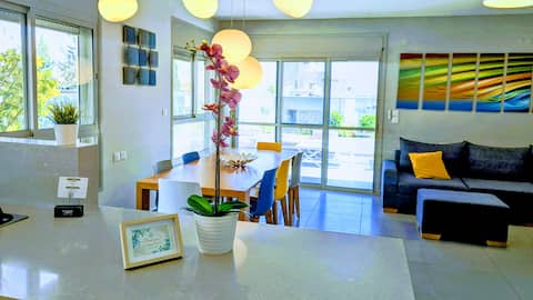 Boutique Ra'anana Penthouse | Garden + Garage