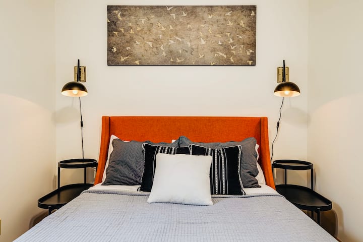 Comfortable queen bed