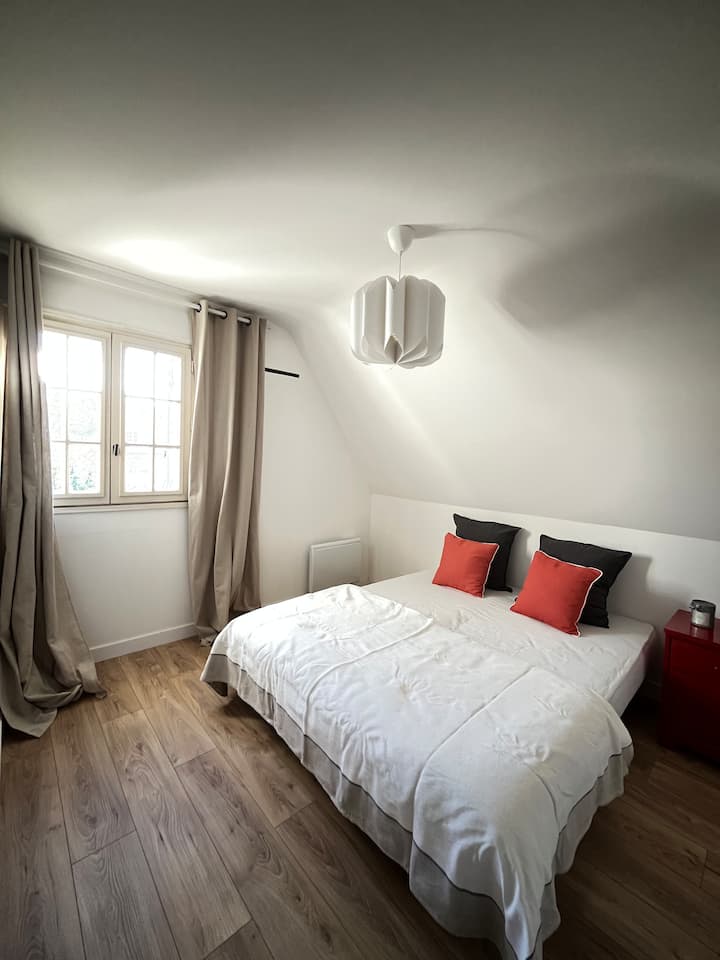 საძინებელი 1