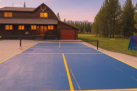 Grant's Lodge+Hotub+Pickleball+AC+8min2Yellowstone