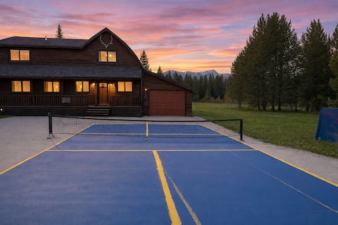 Grant's Lodge+Hotub+Pickleball+AC+8min2Yellowstone